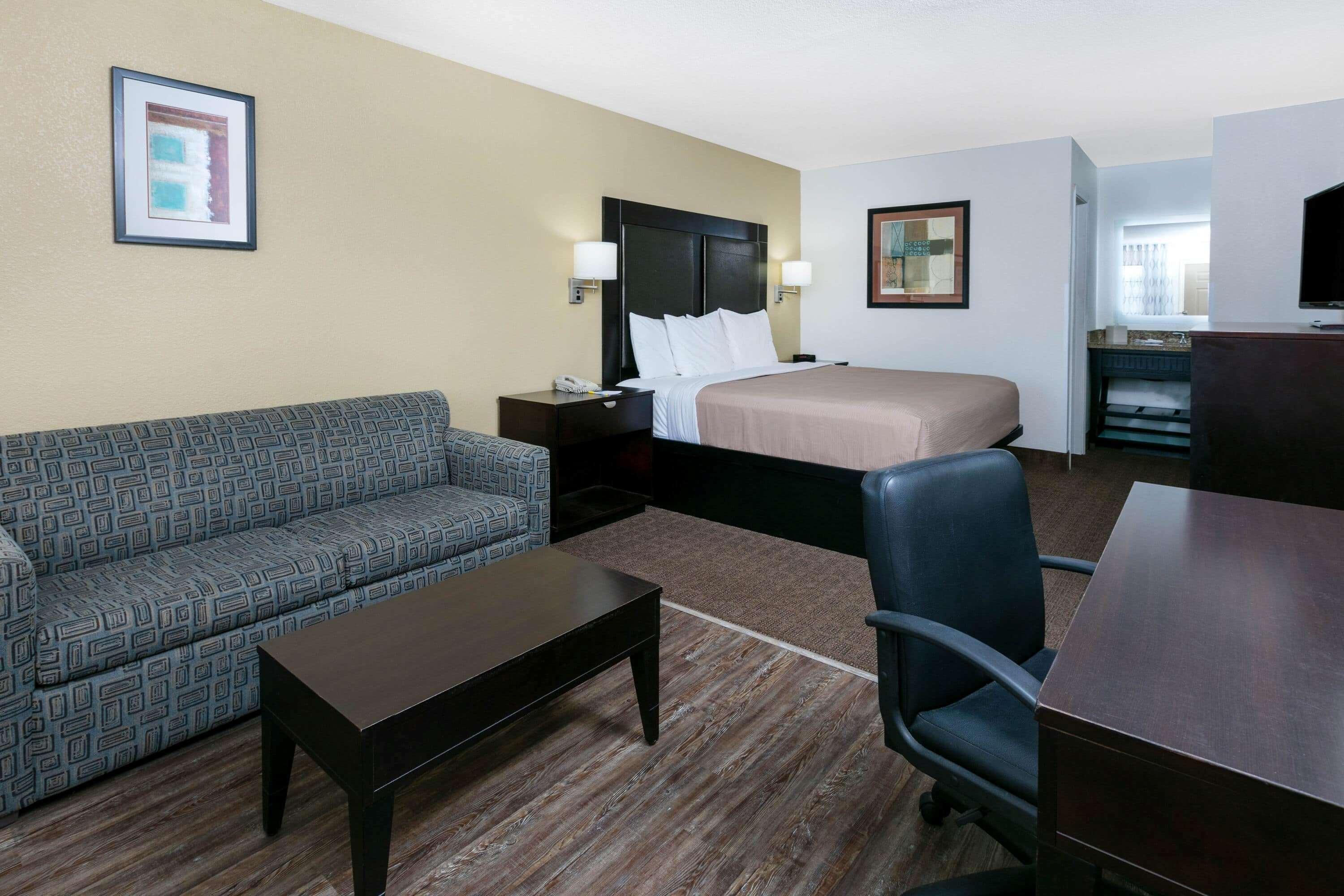 Days Inn By Wyndham Granbury Buitenkant foto
