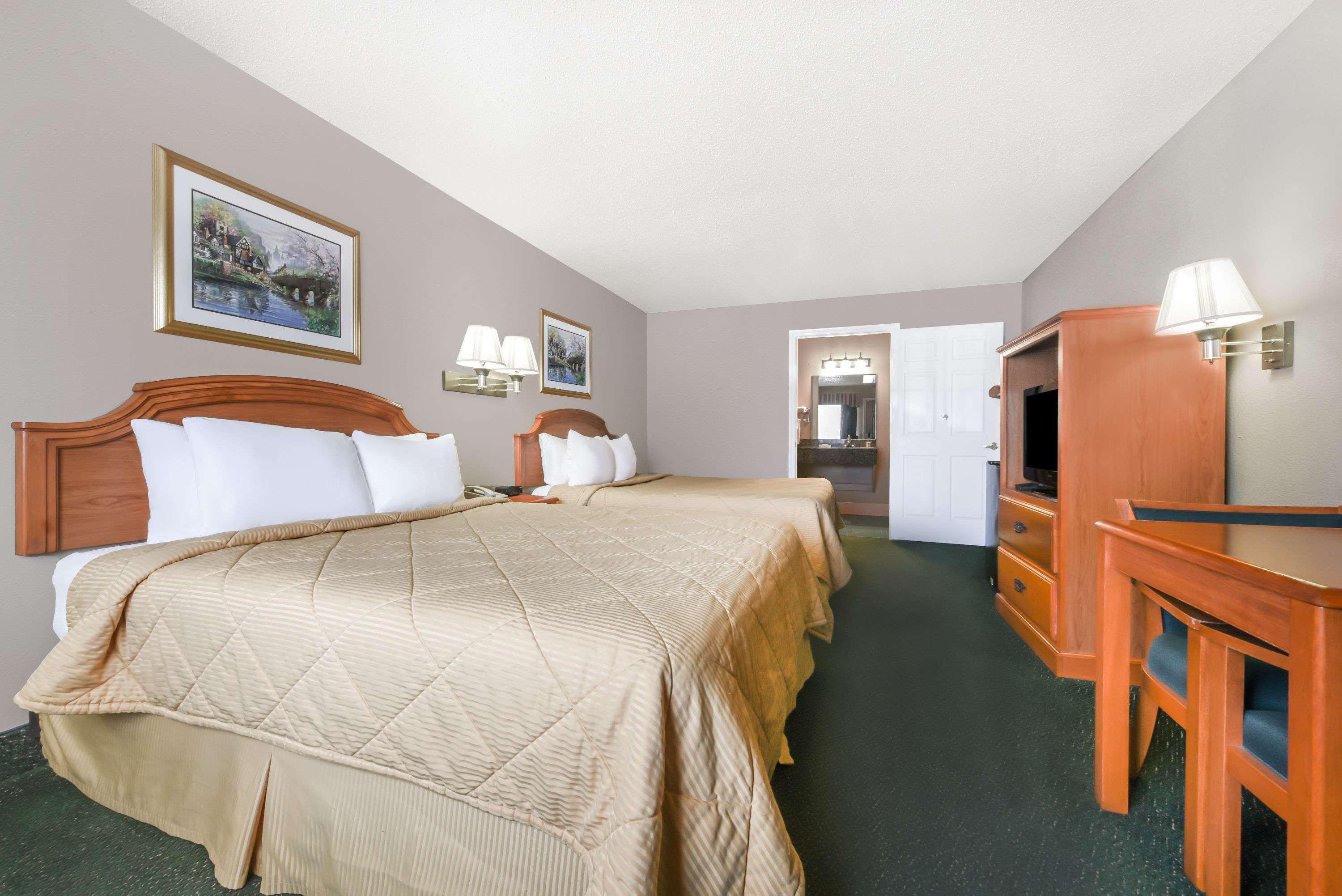 Days Inn By Wyndham Granbury Buitenkant foto